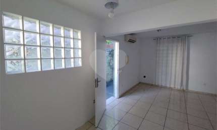 Sobrado com 3 quartos à venda em Parque Residencial Oratorio - SP