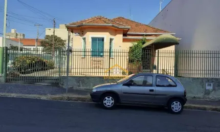 Casa com 3 dormitórios à venda, 214 m² por R$ 640.000 - Vila Santa Catarina - Americana/SP