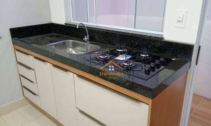 Casa com 2 dormitórios para alugar por R$ 2.000,00/mês - Jardim dos Lagos - Nova Odessa/SP