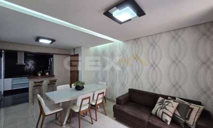 Apartamento com 03 quartos e 02 vagas de garagem  na Rua Mato Grosso