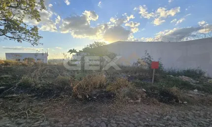 Lote com 320,10m² à venda, Rua Nero Batista dos Santos, Nações - Divinópolis/MG
