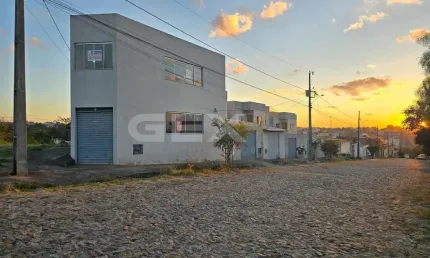 Loja à venda no Bairro Santa Lucia em Divinópolis/MG