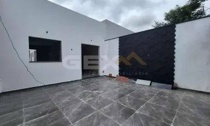Casa à venda no Interlagos, 03 quartos, 01 suíte, 02 vagas.