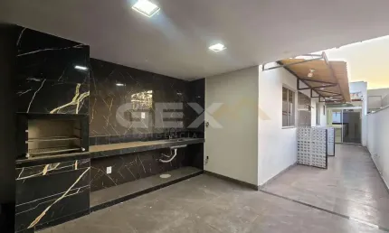Casa à venda no interlagos, 03 quartos, 01 suíte, 02 vagas.