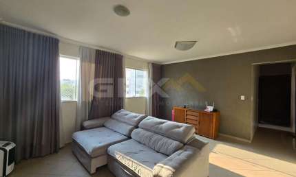 Apartamento à venda no Centro, 3 quartos sendo 1 suíte.