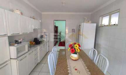 Casa à venda no bairro Fonte Boa, 3 quartos sendo 1 suíte e quintal.