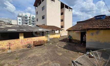 Terreno em condomínio fechado à venda na Rua Sergipe, 494, Centro, Divinópolis