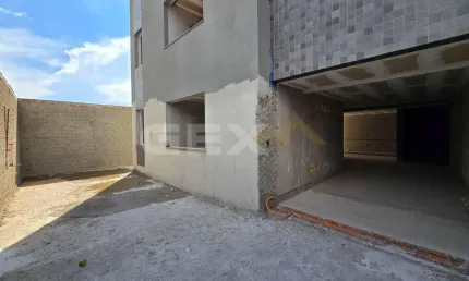 Apartamento de área privativa com 3 quartos, 2 vagas paralelas e 60m² de área de