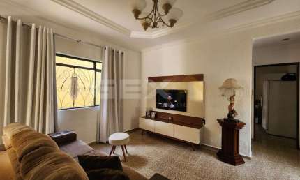 Casa com 2 quartos à venda na Rua Ipanema, 421, Planalto, Divinópolis