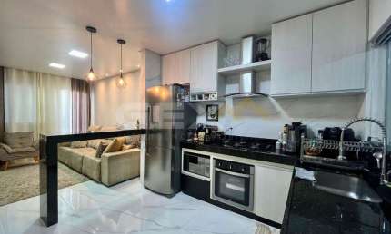 Casa à venda no bairro Jardinópolis com 3 quartos sendo 1 suíte.