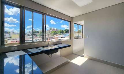 Apartamento à venda no Centro, 2 quartos sendo 1 suíte.