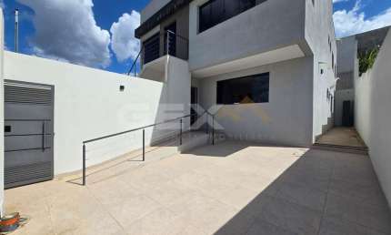 Apartamento térreo à venda no bairro Santa Marta, 3 quartos sendo 1 suíte com cl