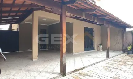 Casa Duplex à venda no bairro Bom Pastor, 3 quartos sendo 1 suíte.