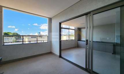 Cobertura Duplex à venda no Centro, 3 quartos, 1 suíte e 2 vagas.