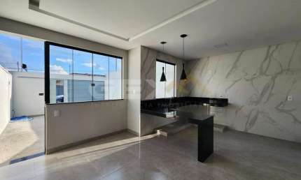 Casa à venda no bairro Jardinópolis, 3 quartos, 1 suíte e 2 vagas.