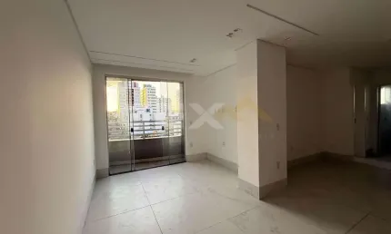 Apartamento à venda no Centro, 2 quartos, 1 suíte e 2 vagas.