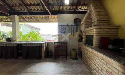 Casa à venda no bairro Bom Pastor, 4 quartos, 1 suíte e 4 vagas