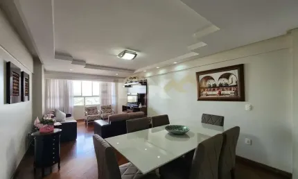 Apartamento à venda no Centro, 3 quartos, 1 suíte e 1 vaga.
