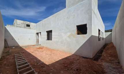 Casa à venda no bairro Altaville, 3 quartos, 1 suíte e 3 vagas.
