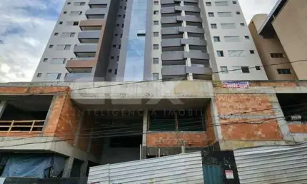 Apartamento à venda no Centro, 3 quartos, 1 suíte e 2 vagas.