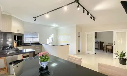 Casa com 3 quartos à venda no Saguaçu, Joinville 