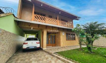 CASA no JARDIM IRIRIÚ com 3 quartos para LOCAÇÃO, 244 m²