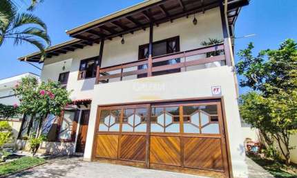 Casa com 4 quartos à venda no América, Joinville 