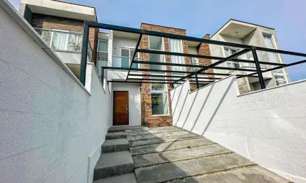 SOBRADO GEMINADO no GLÓRIA com 2 quartos para VENDA, 84 m²