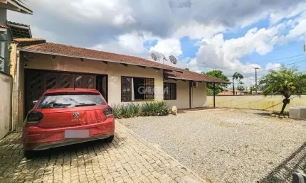 Casa com 4 quartos à venda no Saguaçu, Joinville 