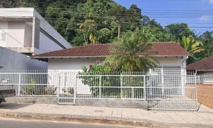 Casa com 3 quartos à venda no América, Joinville 