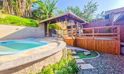 CASA no PETRÓPOLIS com 2 quartos para VENDA, 146 m²