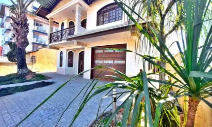 Casa com 3 quartos à venda no Guanabara, Joinville 