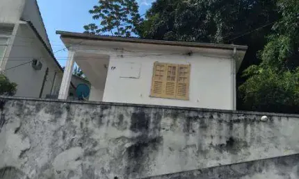 Casa de 2 quartos sala , cozinha , banheiro em Santa Rosa.