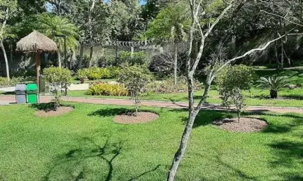 Excelente Apartamento no Condomínio Jardim Pendotiba no Rio do Ouro.