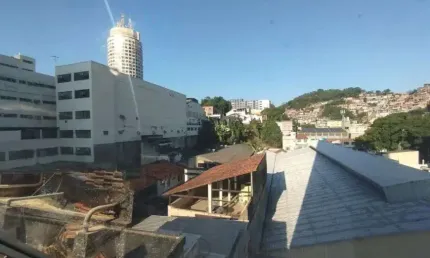 Excelente Sala Comercial com 45 M2 no Centro de Niterói - RJ