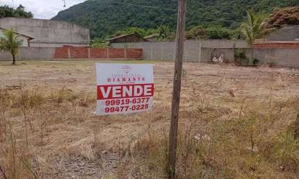 Ótimo Terreno no Engenho do Mato muito bem localizado.
