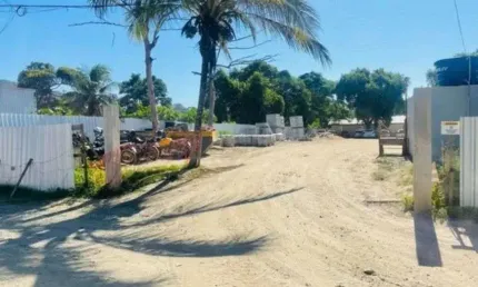 Terreno à venda na Rua Vinte e Três, Engenho do Mato, Niterói