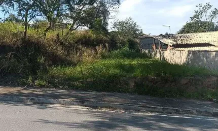 Ótimo Terreno plano de 450 m2 na Rua 15 no Bairro Manu Manuela