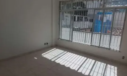 Excelente Apartamento na Lopes Trovão no Miolo de Icarai !!