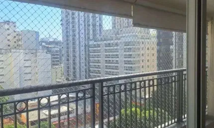 Excelente apartamento na rua pereira nunes 131 no ingá em niterói. andar alto, de fundos.