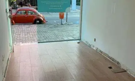 Loja Muito Bem Localizada em São Francisco - Niterói.