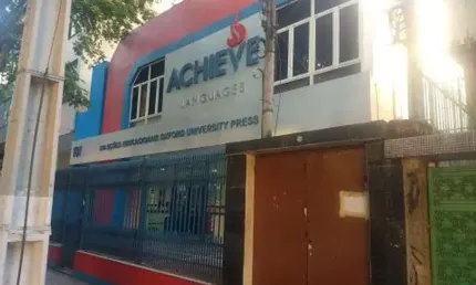 Casa comercial muito bem localizada na rua lopes trovão
