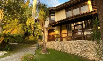Excelente Casa em Condomínio Fechado em Camboinhas - Niterói.