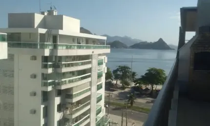 Excelente Cobertura com Três Suítes em Charitas - Niterói