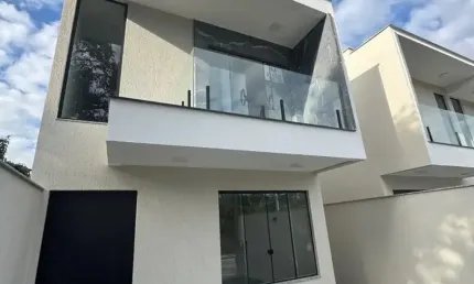 Altíssimo padrão, nunca visto nada igual pra aluguel assim na região oceânica 4 quartos suítes churrasqueira piscina por este valor