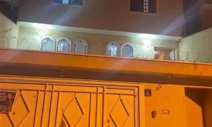 Sobrado para Venda em Santo André, Vila Eldízia, 3 dormitórios, 1 suíte, 3 banheiros, 5 vagas