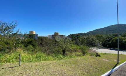 Terreno à venda no Itacorubi, Florianópolis  por R$ 1.164.000