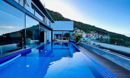 Casa com 4 quartos à venda na Trindade, Florianópolis , 287 m2 por R$ 3.915.000