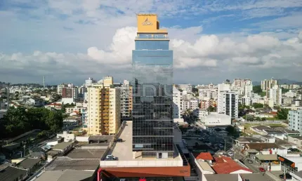 Casa comercial à venda no Estreito, Florianópolis , 65 m2 por R$ 850.000