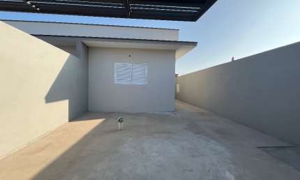 Casa para venda com 3 quartos, 2 banheiros em Caraguatatuba-SP